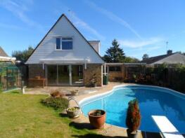 5 Heronsmede, Orchard Close, Shiplake Cross, Henley-on-thames RG9 4BU