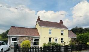 Llwyn Y Fran, Gate Square To Dryslwyn Bridge, Maesybont, Llanelli SA14 7SR