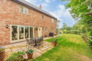 9, Manor Farm Close, Leicester LE7 9BS