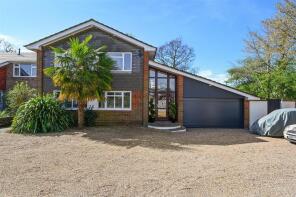 8, Greenways, Henfield BN5 9TZ