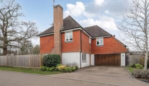 1, Bramley Close, Billingshurst RH14 0QH