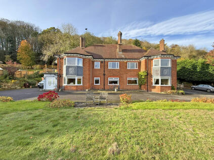 Deepdale Avenue, Scarborough