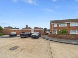 20, Sandy Point, Hull HU11 4DP