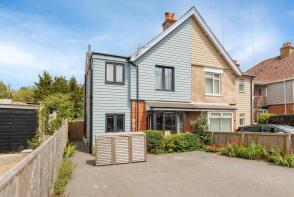 14, Worsley Road, Cowes PO31 8JN
