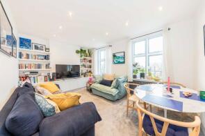 Flat D, 72, Chiswick High Road, Chiswick, London W4 1SY