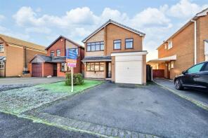 37, Chetwynd Drive, Nuneaton CV11 4TF