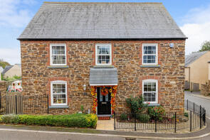 16, Orchard Road, Plymouth PL8 2FE