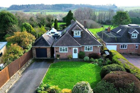 Whittonditch Road, Ramsbury, SN8 2PX