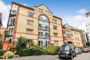Flat 51, Jessop Court, Ferry Street, Redcliff, Bristol BS1 6HP