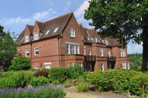 9, Oak House Apartments, Enton Lane, Enton, Godalming GU8 5AP