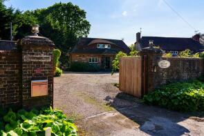 The Round House, Brighton Road, Henfield BN5 9ST