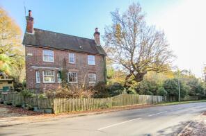 Stone Cross, Newick Lane, Mayfield TN20 6RA