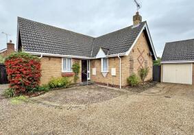 38, Woodfield Way, Chelmsford CM3 2RY