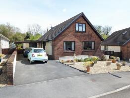 8, Nant Yr Ynys, Llanpumsaint, Carmarthen SA33 6LJ