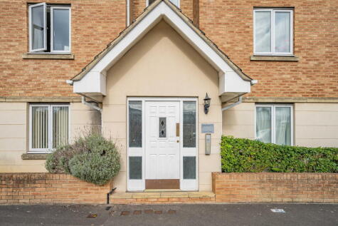 Cassin Drive, Cheltenham, GL51