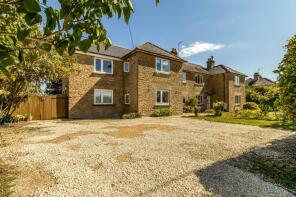 1, Council Houses, London Road, Cirencester GL7 5JQ
