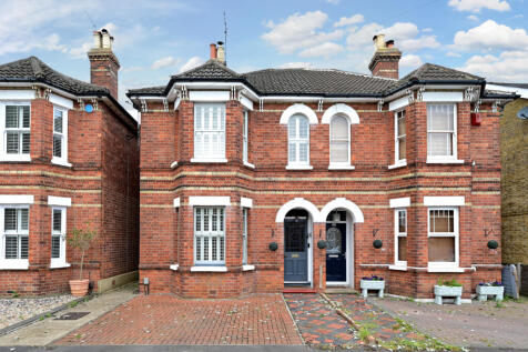 Osborne Road, Farnborough, GU14