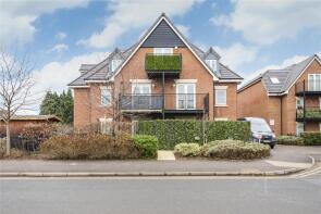Flat 7, Willow House, Greenwood Place, Hersham, Walton-on-thames KT12 4BU