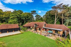 Headley Court Barn, Clay Lane, Epsom KT18 6JS