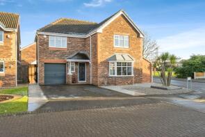43, Fair Holme View, Armthorpe, Doncaster DN3 3TU