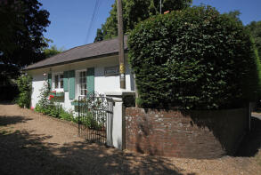 Springfield Lodge, Rye Road, Rye TN31 7UL