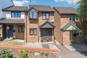 32, Mayflower Close, Hitchin SG4 8SW