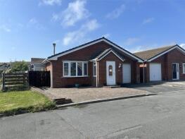 60a, Plas Edwards, Tywyn LL36 0AS