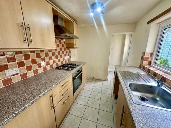 Kitchen (2/2)
