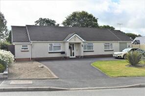 9 Leondark, Bryn Deri Close, Newcastle Emlyn SA38 9NP