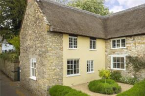 Pear Tree Cottage, Bridge Street, Bridport DT6 5LS