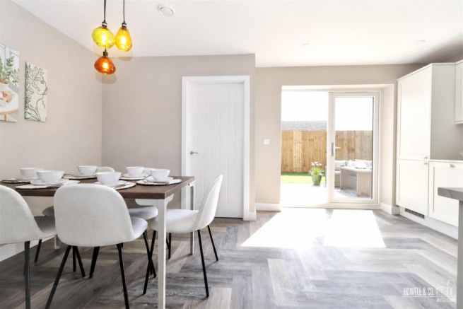OPEN PLAN DINING KITCHEN