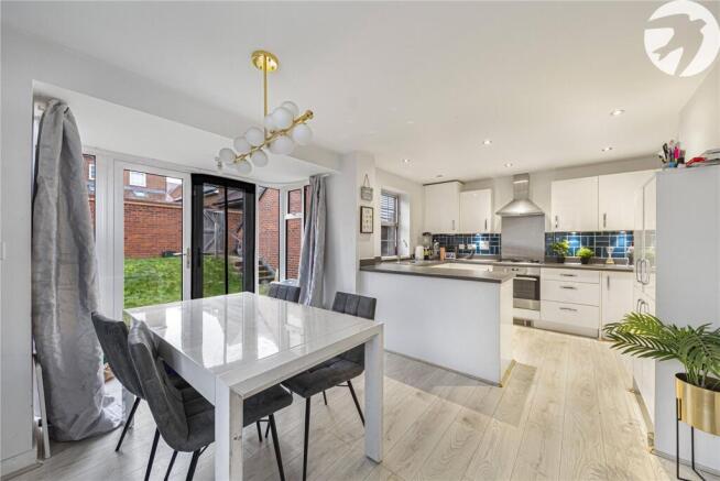 Kitchen/Dining