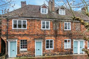 2, Bartons Cottages, High Street, Westerham TN16 1JJ