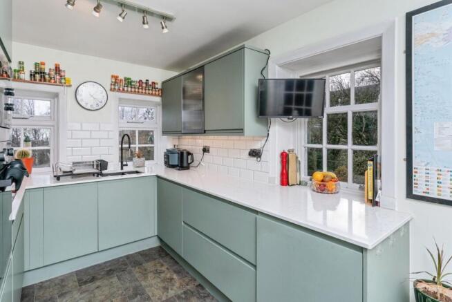 Kitchen/ Breakfast