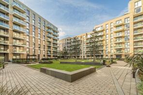 Flat 302, Hamond Court, Queenshurst Square, Kingston Upon Thames KT2 5FT