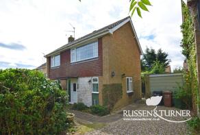 6, Ford Avenue, North Wootton PE30 3QS