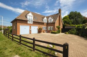 1, Weatherall Close, Faversham ME13 9UL