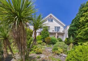 The Eaves, Charney Well Lane, Grange-over-sands LA11 6DB