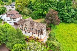 Bron Y Garn, St Hilary Village, Cowbridge CF71 7DP