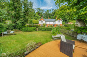 1, Greenwich Cottages, Longparish Road, Wherwell SP11 7JN