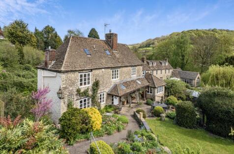 Holywell Road, Wotton-under-Edge, Gloucestershire, GL12