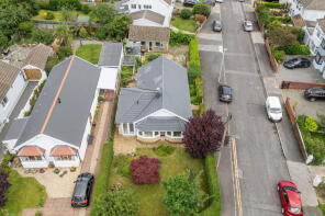 22, Three Cliffs Drive, Southgate, Swansea SA3 2BN