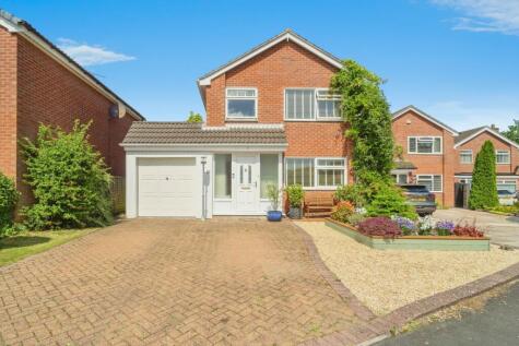 Bennett Close, Willaston, Neston, Cheshire, CH64