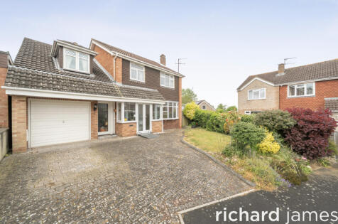 Braemar Close, Lawn, Swindon, SN3