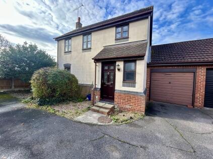 Horseshoe Close, Waltham Abbey