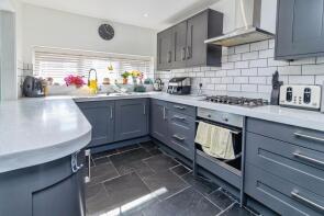 8, Plumstead Avenue, Bradwell Common, Milton Keynes MK13 8AF