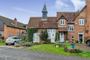 7 Foxglove Cottage, Potterells, Station Road, Welham Green, Hatfield AL9 7SL