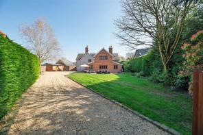 Thorn Brow Farm, Green Lane, Appleton, Warrington WA4 5PF