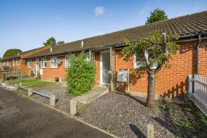 36, Hepworth Close, Andover SP10 3TD
