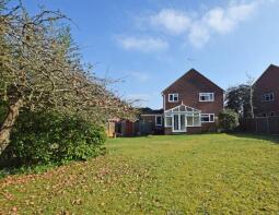 6, Churchfields, Kingsley, Bordon GU35 9PJ